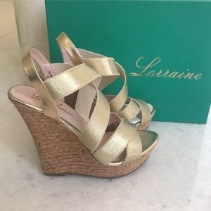 Gold metallic wedge Sandals ( brand new )
